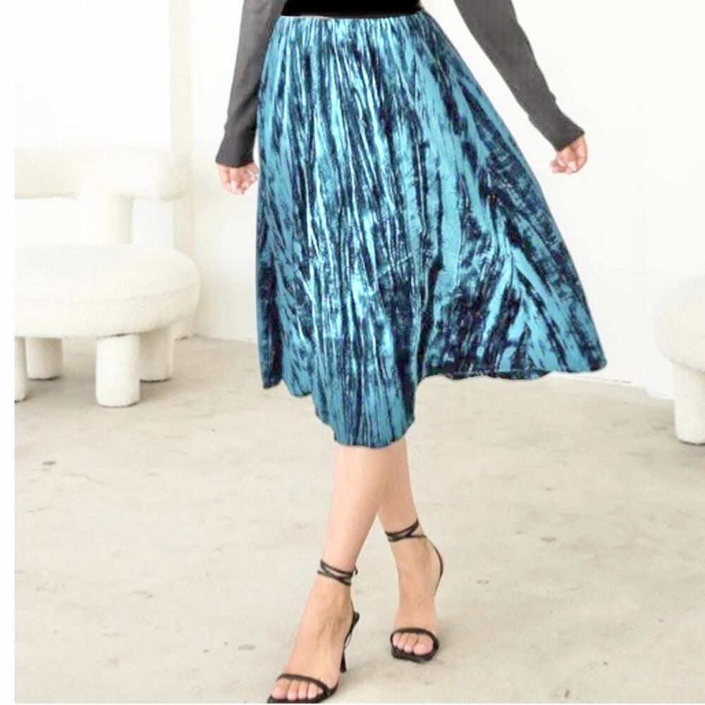 Max Studio Blue Crushed Velvet Pleated Midi Skirt Size Small